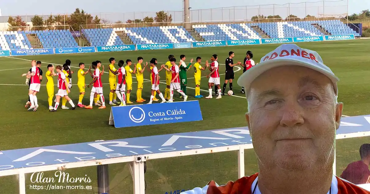 Alan Morris at Pinatar Park to watch Arsenal U21´s play VillaReal B